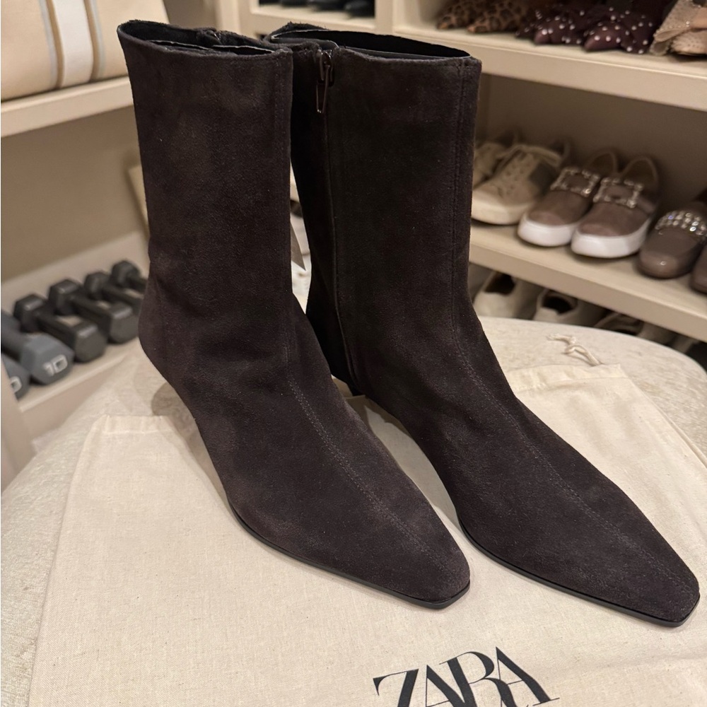 New ZARA Dark Brown Suede Ankle Boots with duster bag.
